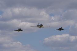 Memorial Air Show 2015 - doprovod Gripenů