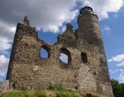 České středohoří - zřícenina hradu Kostomlaty (jinak také Sukoslav)