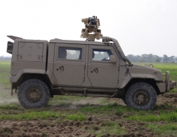NATO days 2014 - terénní auto Iveco s dálkově řízeným kulometem