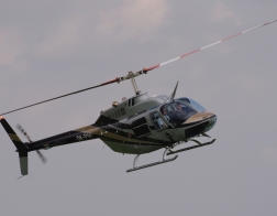 NATO days 2014 - k dispozici byly i civilní helikoptéry s možností průletu nad okolím