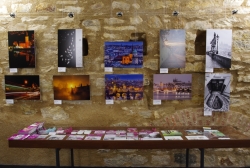 Praha - Jindřišská věž, vystavené fotografie v rámci charitativní výstavy Všechny krásy Prahy: